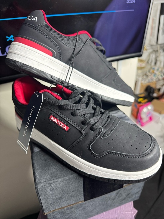 Nautica Women’s Black Sneakers with Red Lining - Picture 5 of 6